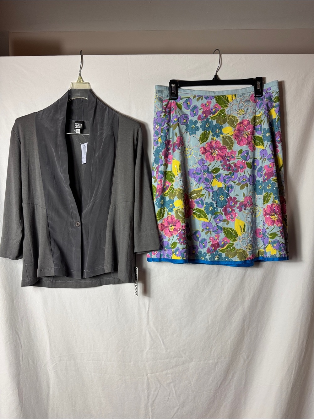 Vintage Anni Kuan Floral A-Line Skirt and Gray Light Jacket